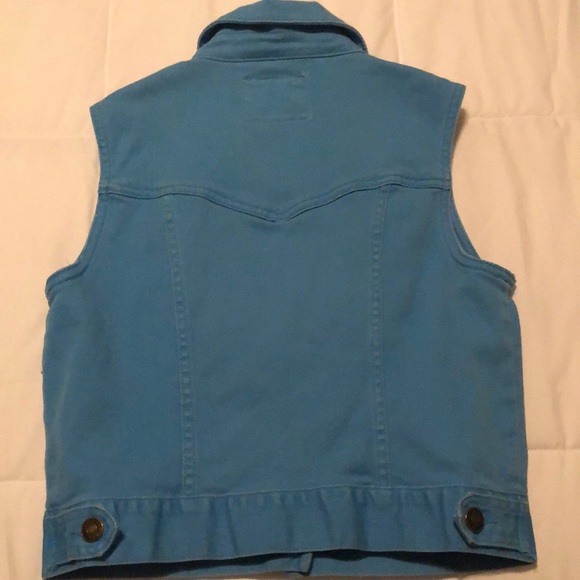 Blue Sleeveless Jean Jacket - Picture 2 of 2